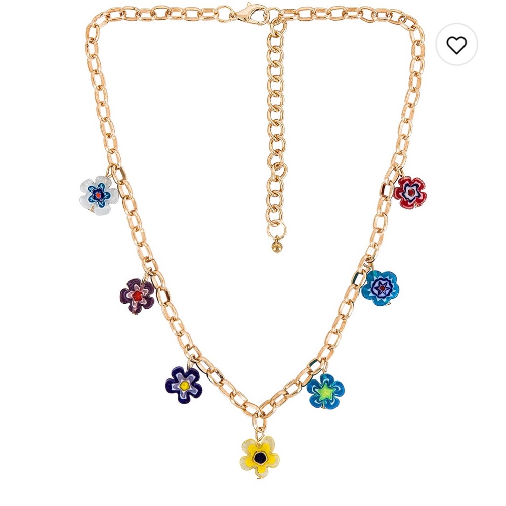 Daisy chain necklace